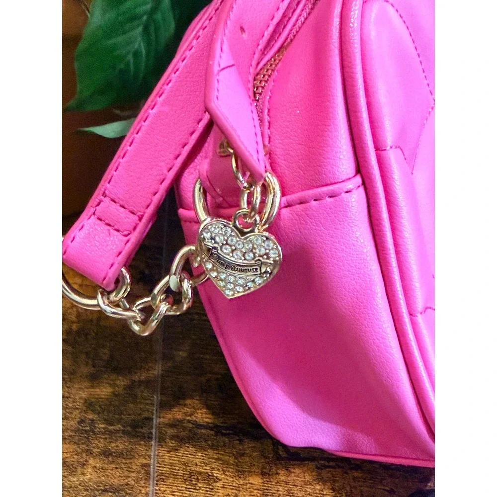 Juicy Couture Crossbody Bag Women Pink Quilted Heart Camera Bag OS
